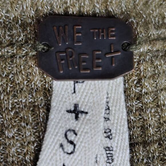 Free People We The Free Blossom Thermal Combo Top – Olive, Mixed Print Sleeves, - Picture 10 of 11